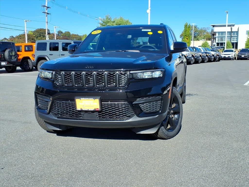 used 2023 Jeep Grand Cherokee car, priced at $34,335