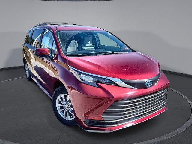 new 2025 Toyota Sienna car, priced at $45,780