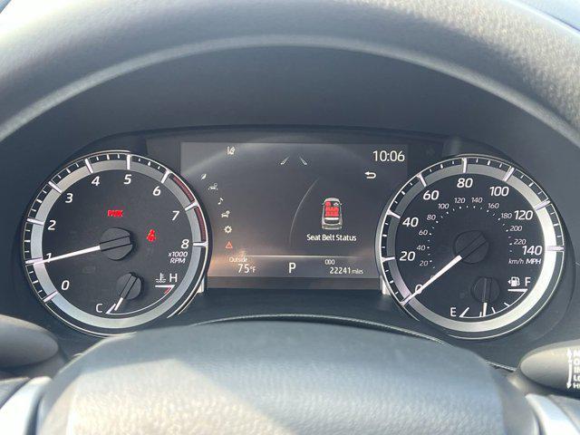 used 2023 Toyota Highlander car, priced at $33,200