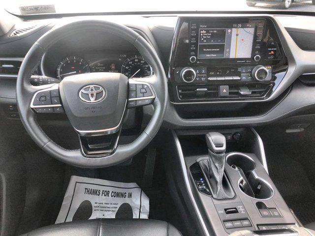 used 2021 Toyota Highlander car, priced at $32,700