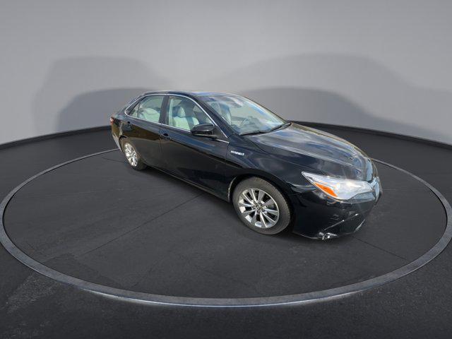 used 2015 Toyota Camry Hybrid car, priced at $17,900