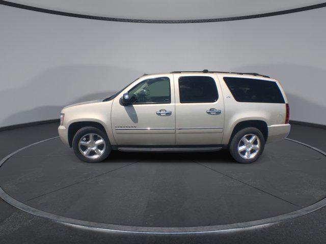 used 2014 Chevrolet Suburban car, priced at $15,400