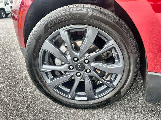 used 2022 Chevrolet Equinox car, priced at $25,300