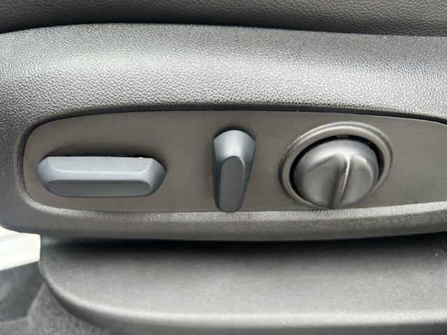 used 2022 Chevrolet Equinox car, priced at $25,300