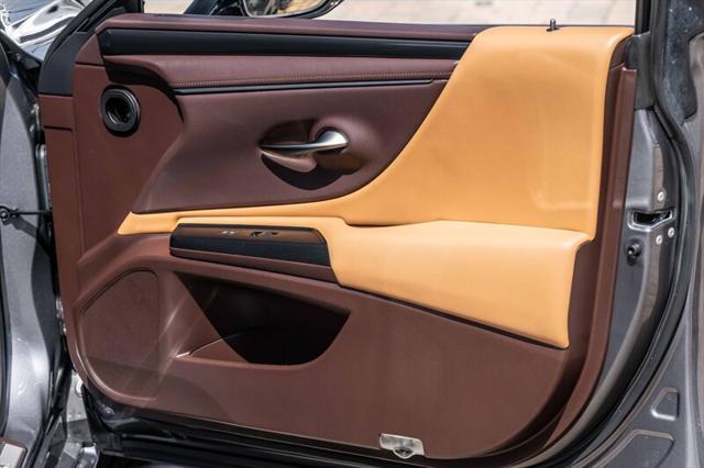 used 2021 Lexus ES 300h car, priced at $32,950