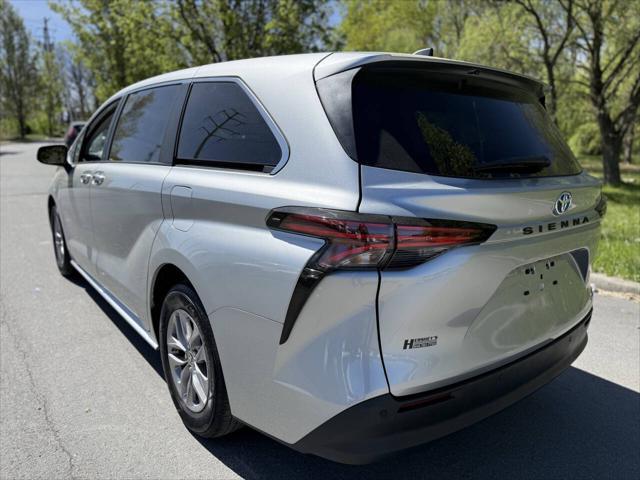 used 2022 Toyota Sienna car, priced at $39,999