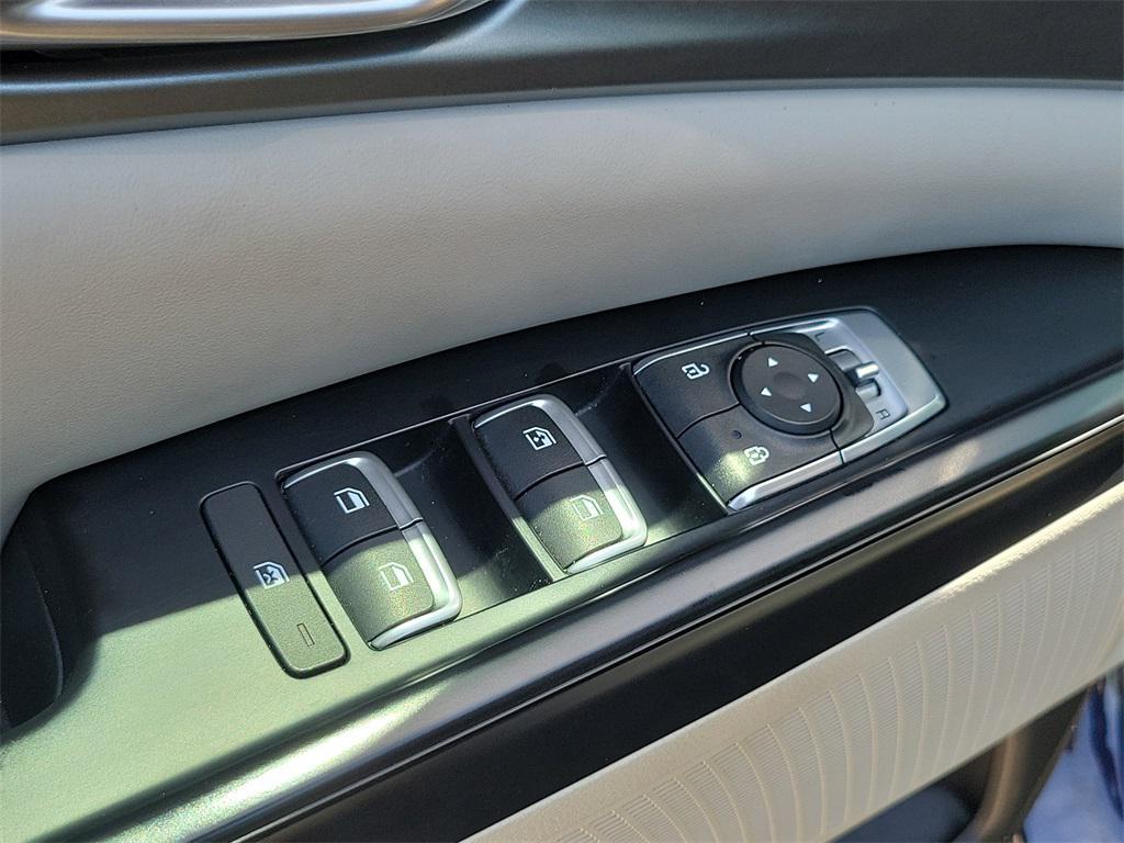 used 2022 Kia Carnival car, priced at $26,749