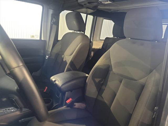 used 2015 Jeep Wrangler Unlimited car, priced at $16,899
