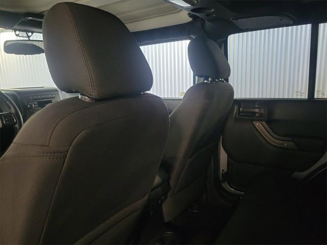 used 2015 Jeep Wrangler Unlimited car, priced at $16,899