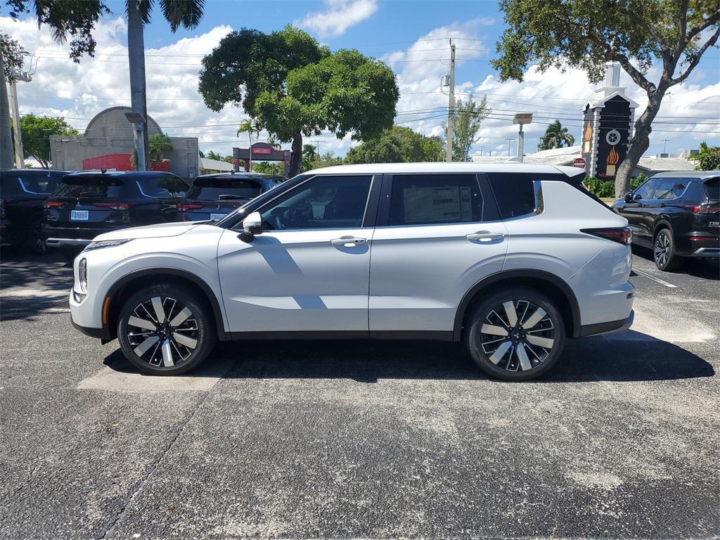 new 2025 Mitsubishi Outlander car, priced at $40,288