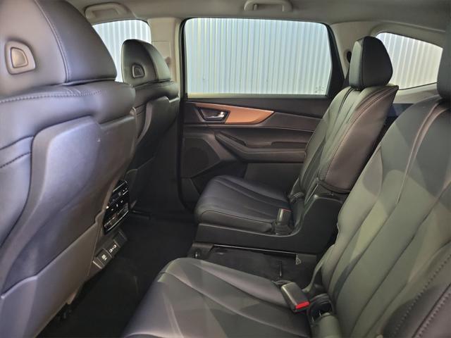 used 2022 Acura MDX car, priced at $33,399