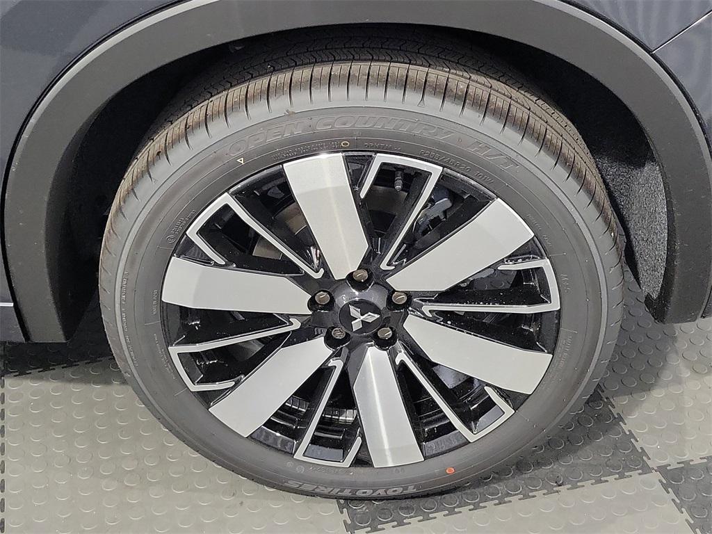 new 2025 Mitsubishi Outlander car, priced at $41,055