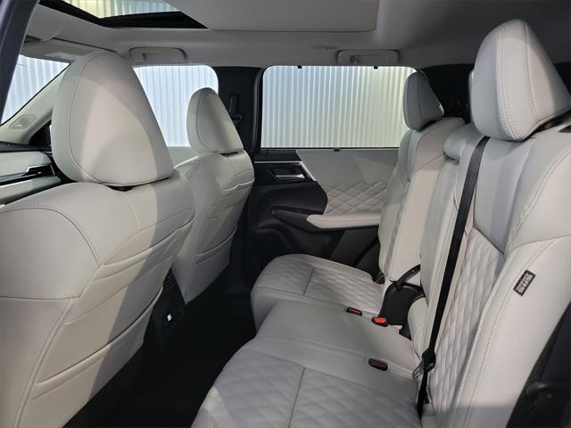 new 2025 Mitsubishi Outlander PHEV car, priced at $52,525