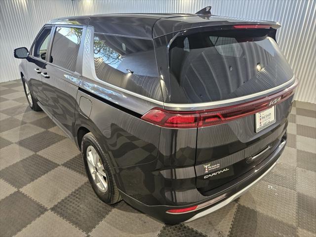 used 2024 Kia Carnival car, priced at $30,995