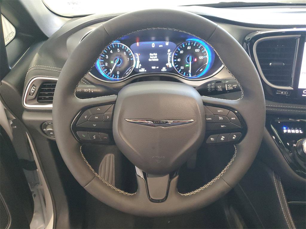 used 2024 Chrysler Pacifica car, priced at $41,799