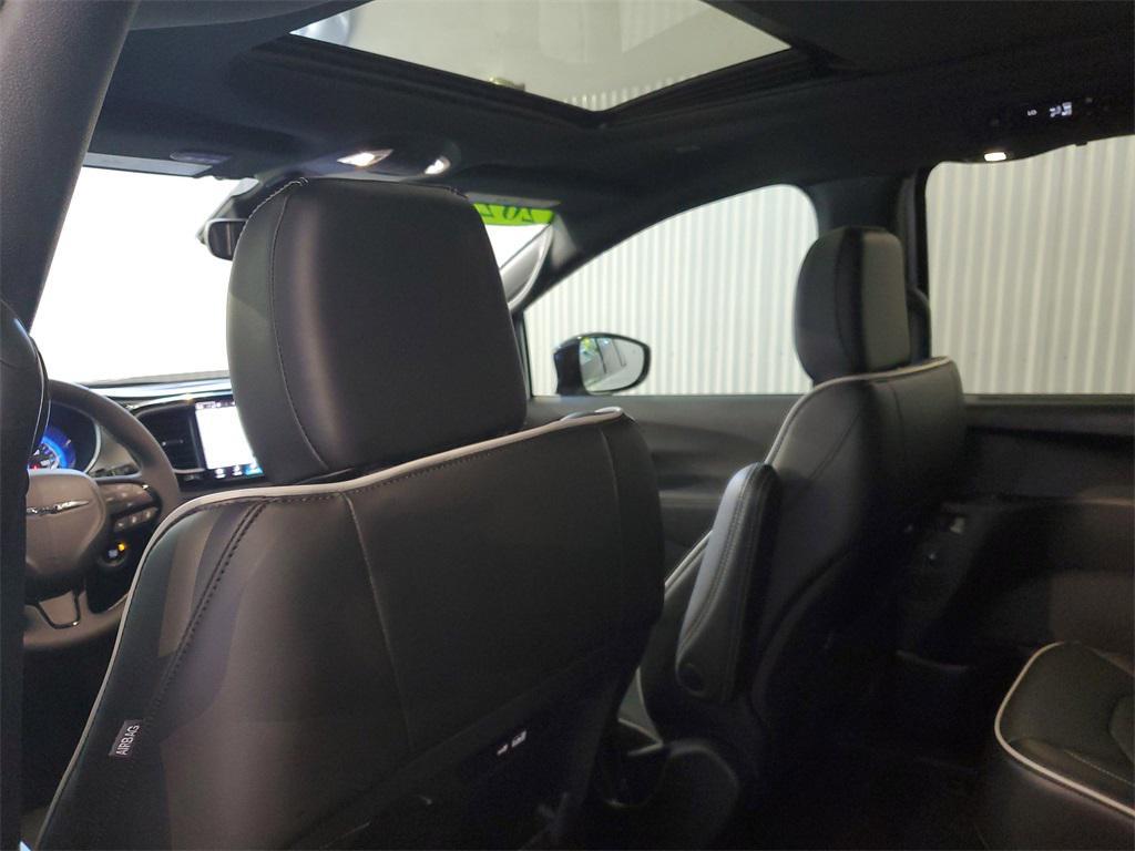 used 2024 Chrysler Pacifica car, priced at $41,799