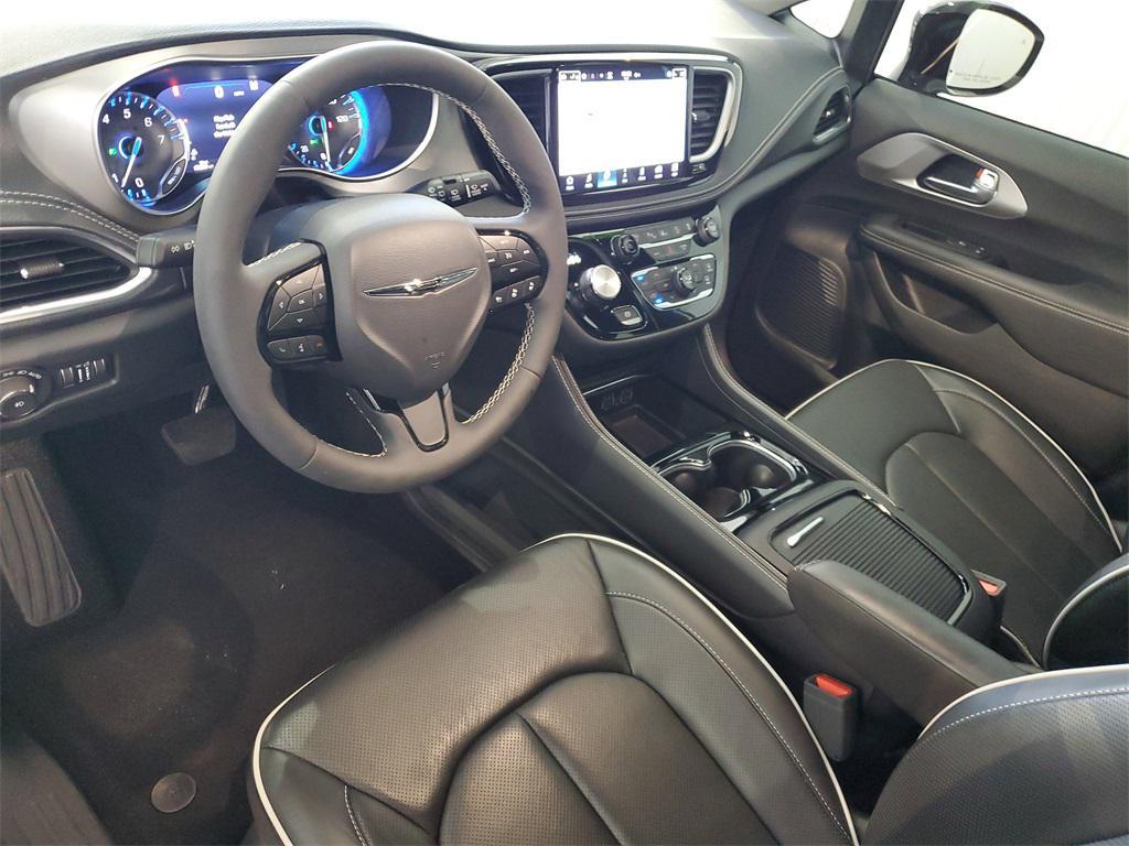 used 2024 Chrysler Pacifica car, priced at $41,799