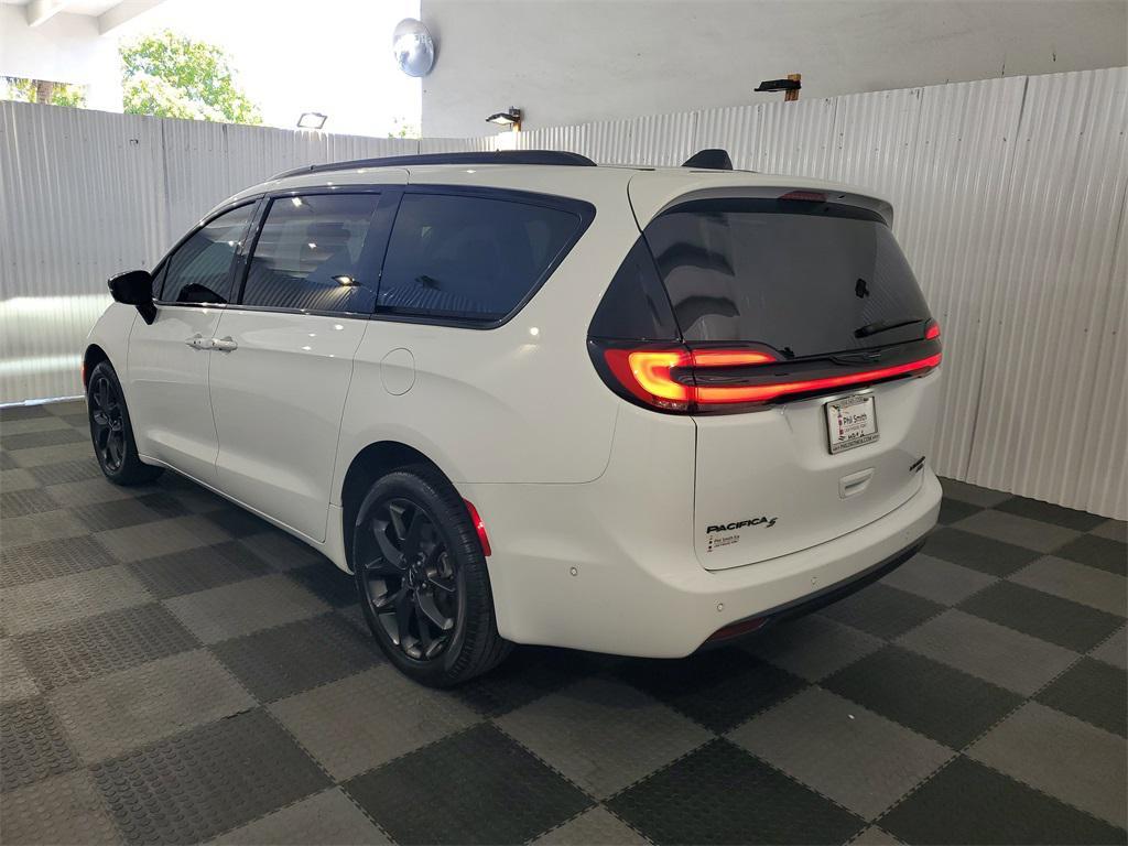 used 2024 Chrysler Pacifica car, priced at $41,799