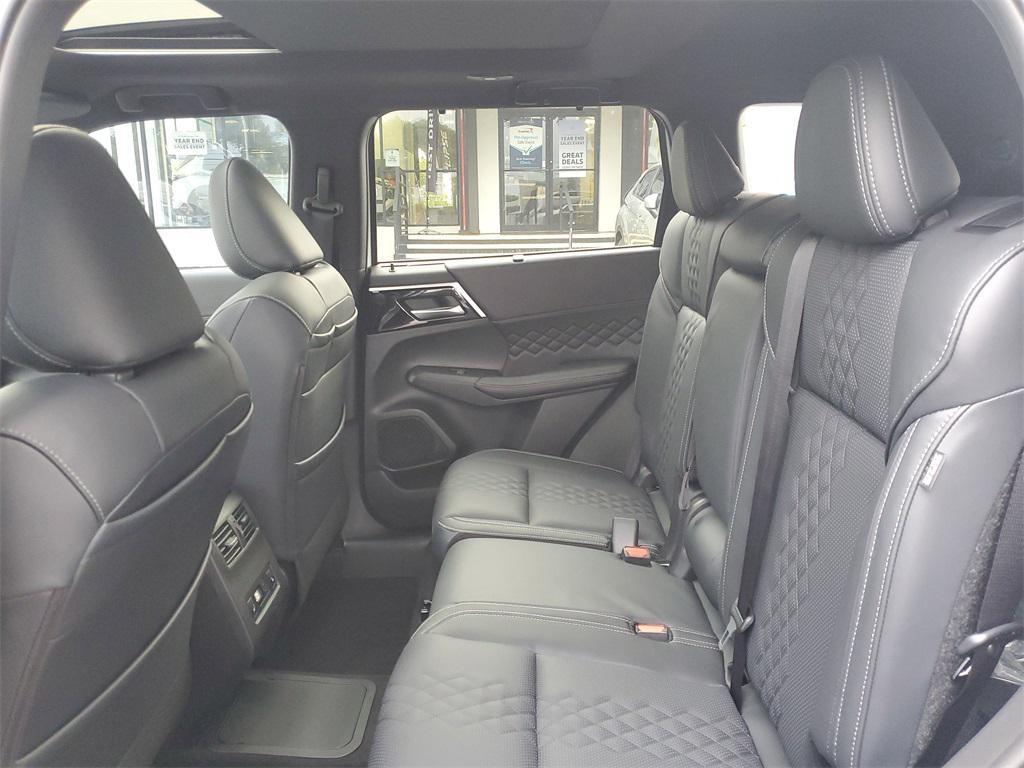 new 2025 Mitsubishi Outlander PHEV car, priced at $46,823