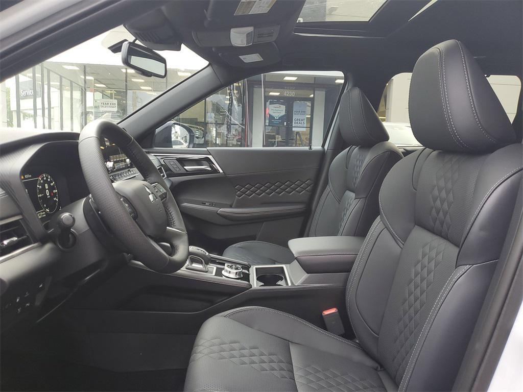 new 2025 Mitsubishi Outlander PHEV car, priced at $46,823