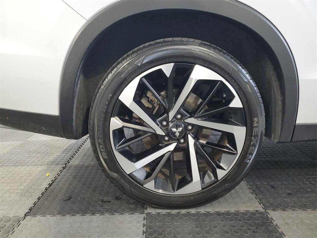 used 2023 Mitsubishi Outlander PHEV car, priced at $26,899