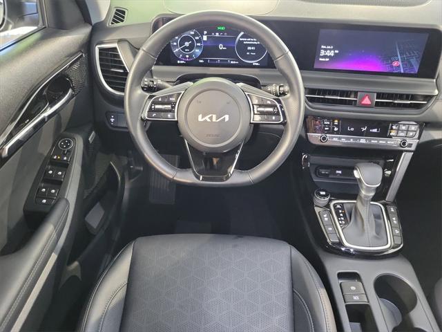 used 2024 Kia Seltos car, priced at $25,995