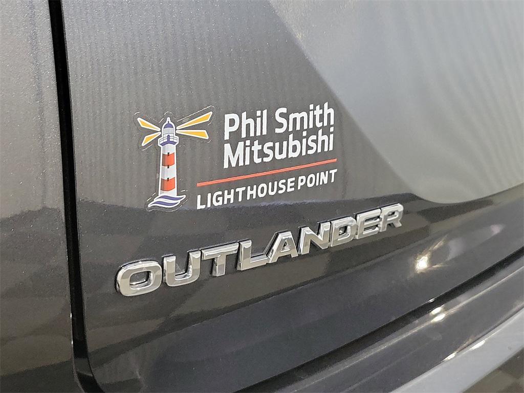 new 2025 Mitsubishi Outlander car, priced at $39,645