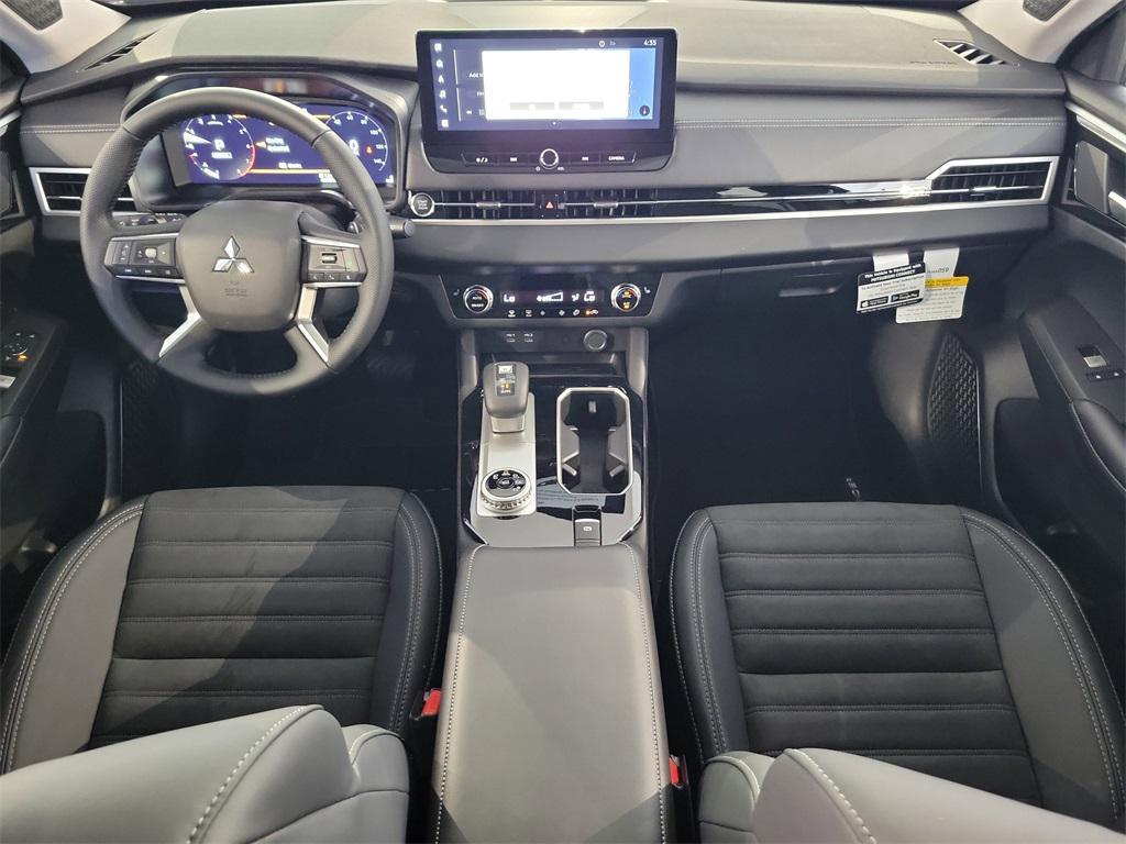 new 2025 Mitsubishi Outlander car, priced at $39,645