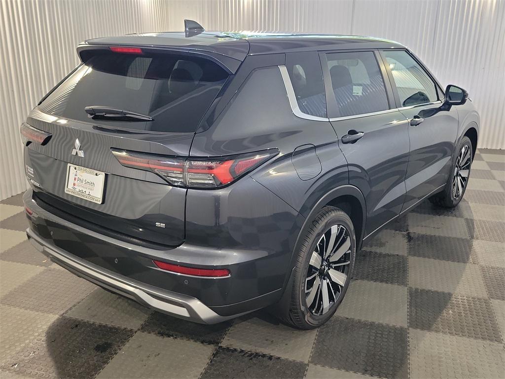 new 2025 Mitsubishi Outlander car, priced at $39,645