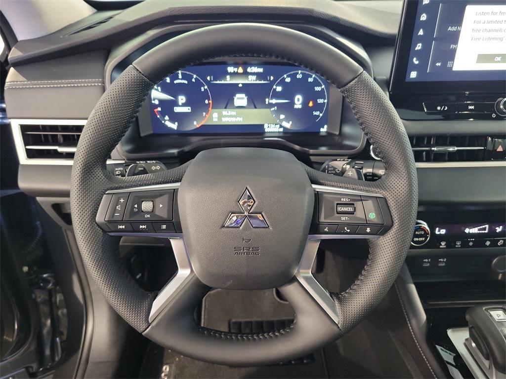 new 2025 Mitsubishi Outlander car, priced at $39,645