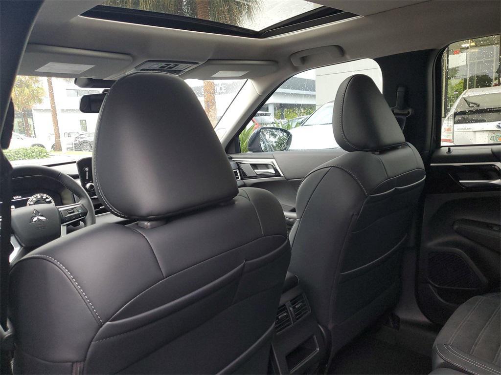 new 2025 Mitsubishi Outlander PHEV car, priced at $47,208