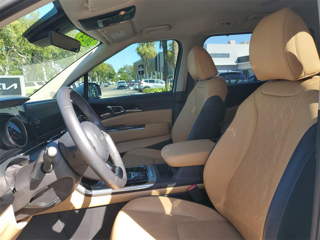 used 2024 Kia Carnival car, priced at $32,775