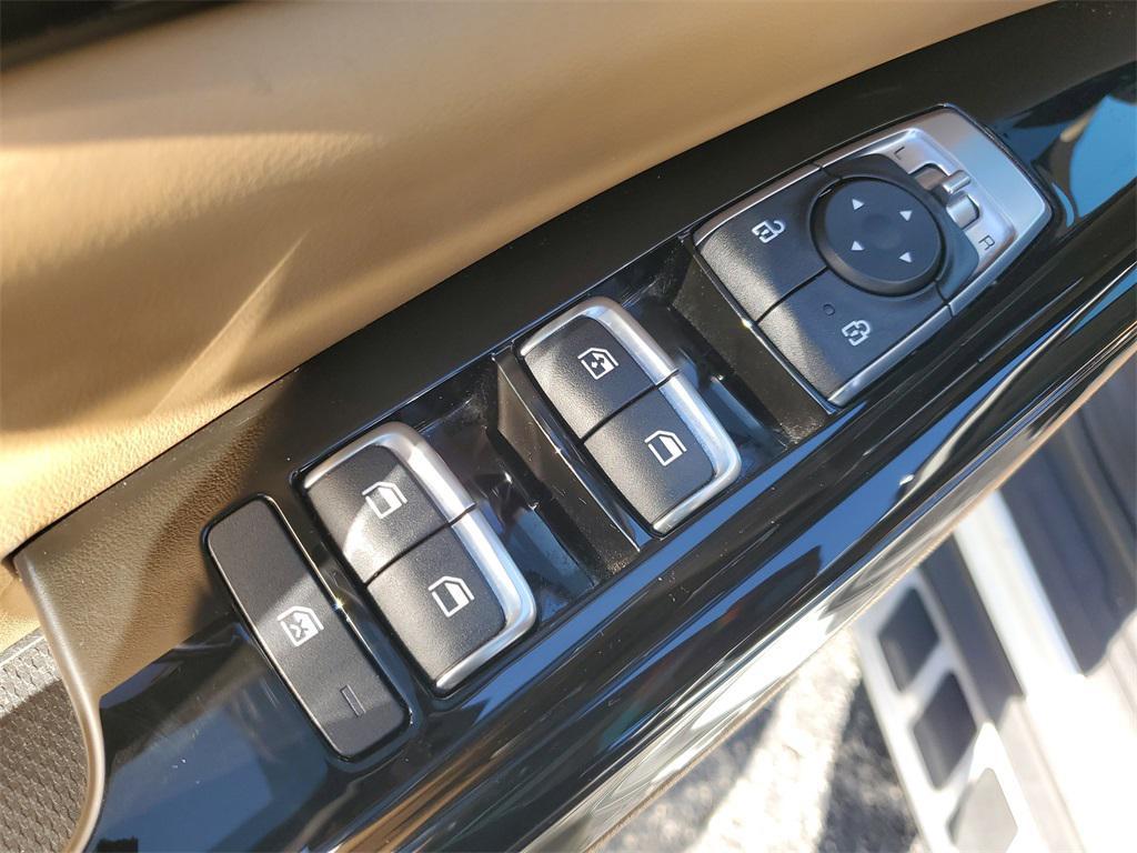 used 2024 Kia Carnival car, priced at $32,775