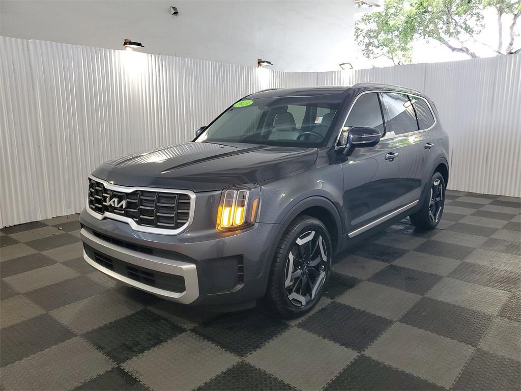 used 2024 Kia Telluride car, priced at $32,849