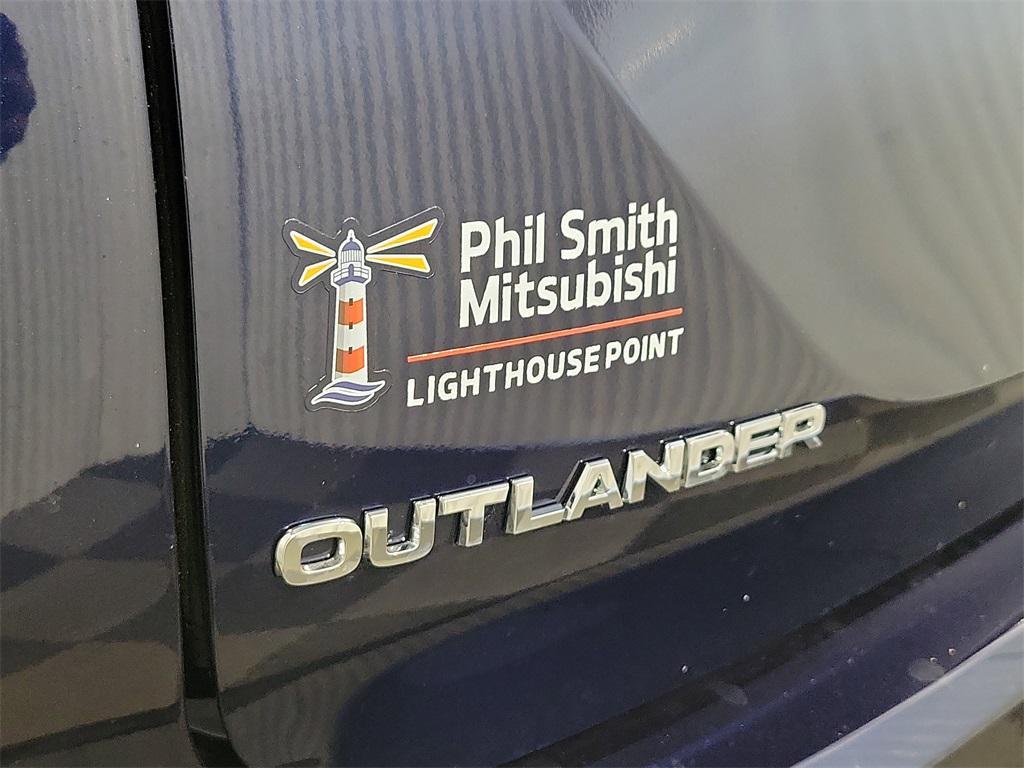 new 2025 Mitsubishi Outlander car, priced at $39,305