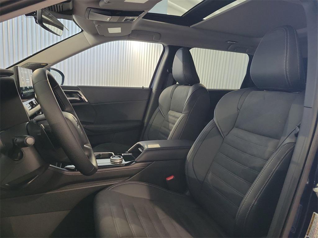 new 2025 Mitsubishi Outlander car, priced at $39,305