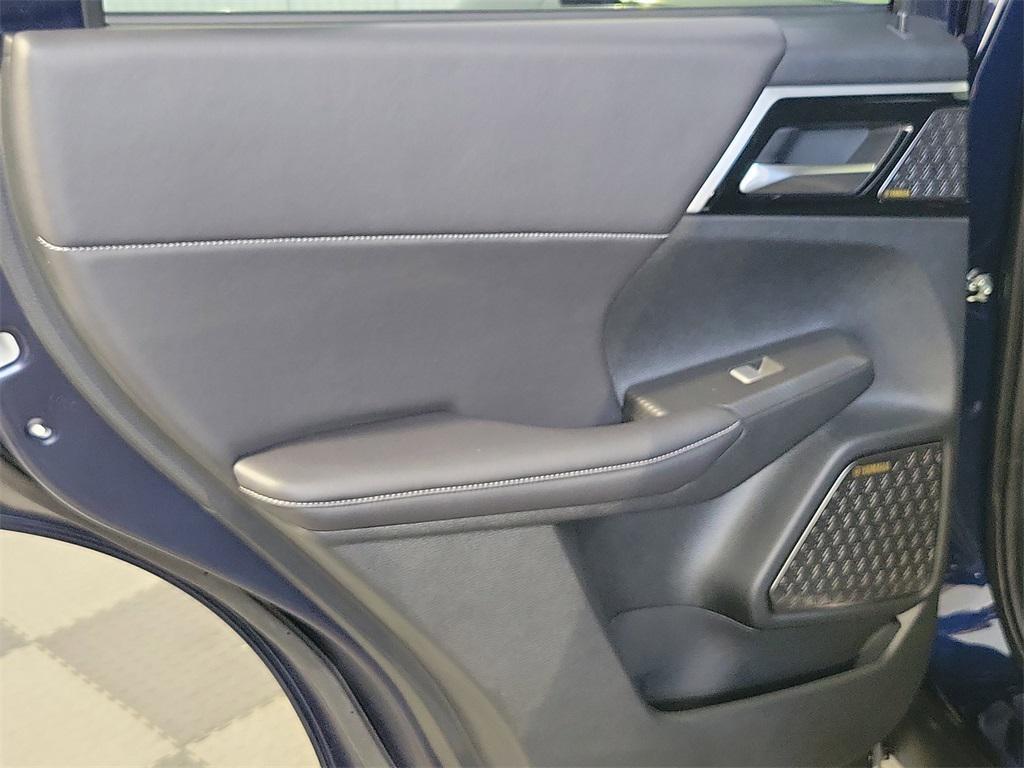 new 2025 Mitsubishi Outlander car, priced at $39,305