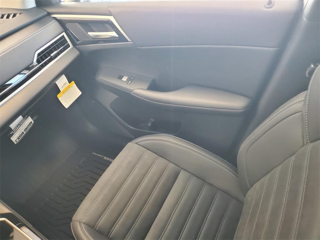 new 2025 Mitsubishi Outlander car, priced at $40,803