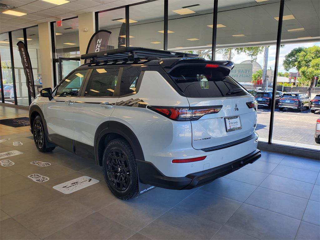 new 2025 Mitsubishi Outlander car, priced at $40,803