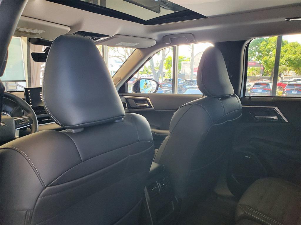 new 2025 Mitsubishi Outlander car, priced at $40,803