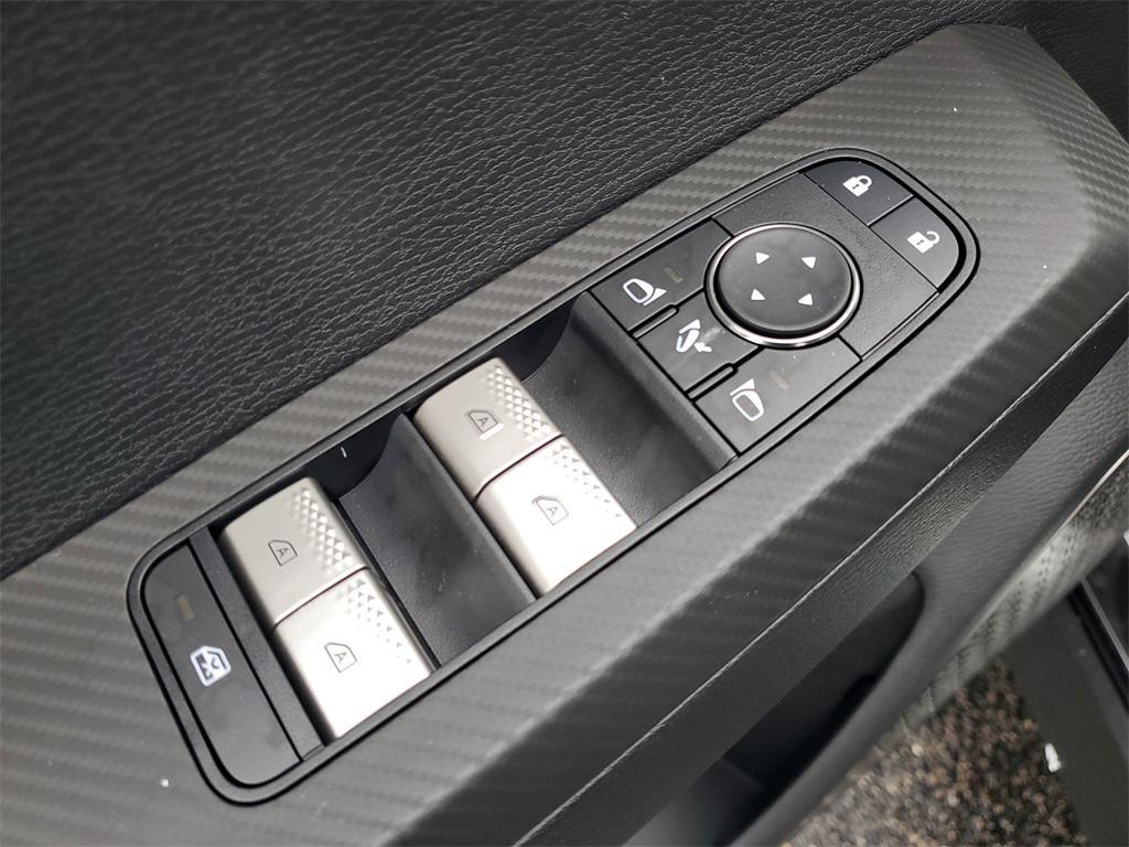 new 2025 Mitsubishi Outlander car, priced at $41,821