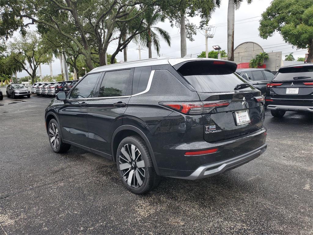 new 2025 Mitsubishi Outlander car, priced at $41,821