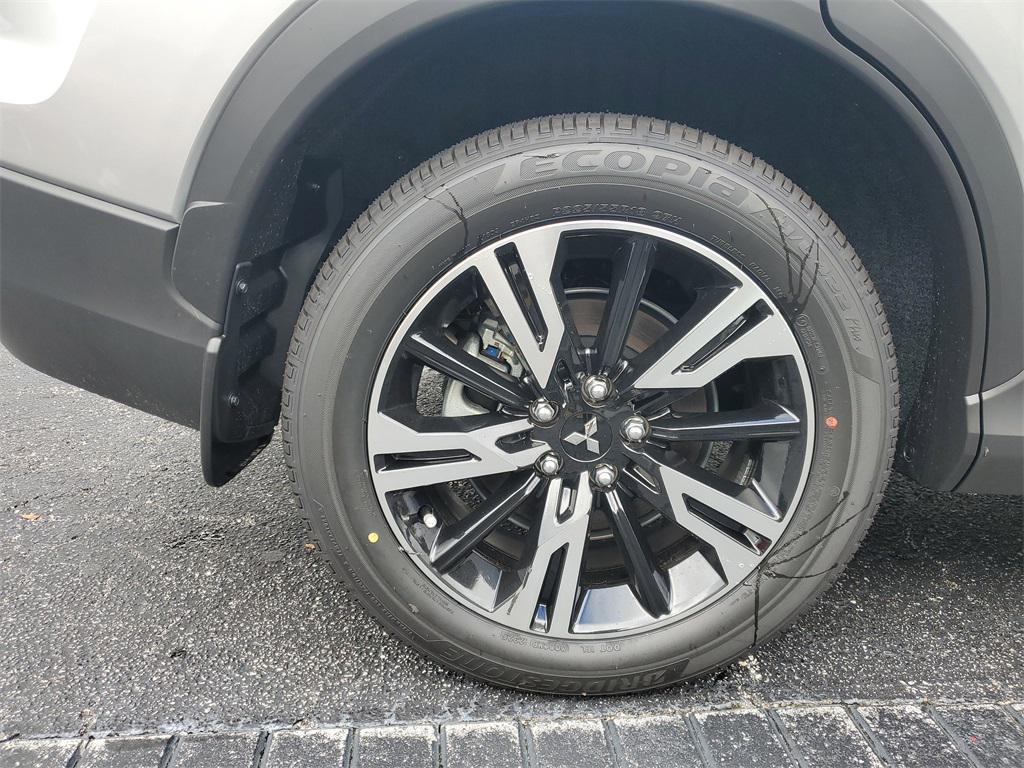 new 2025 Mitsubishi Eclipse Cross car, priced at $29,374