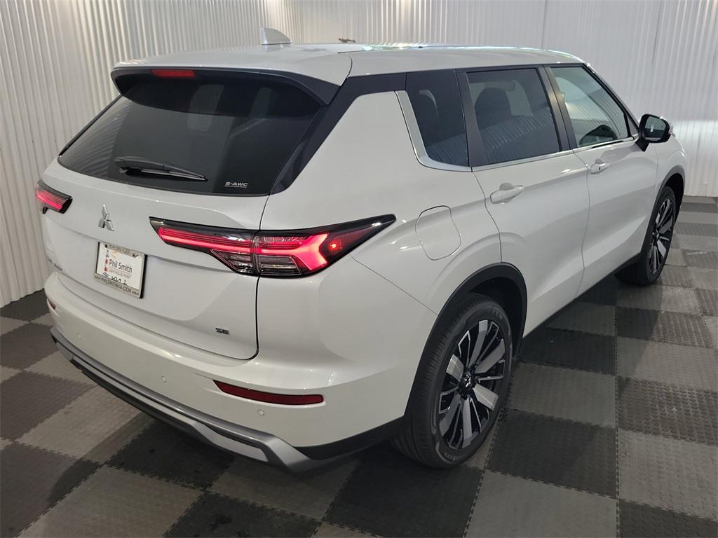 new 2025 Mitsubishi Outlander car, priced at $38,660