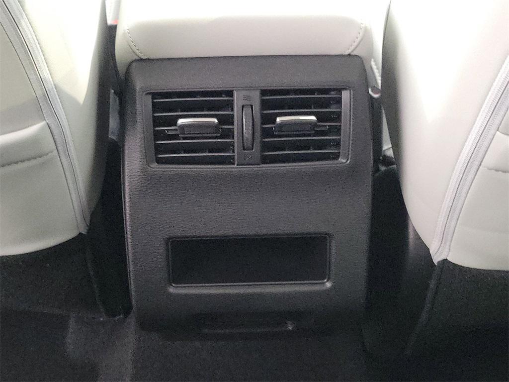 new 2025 Mitsubishi Outlander car, priced at $38,660