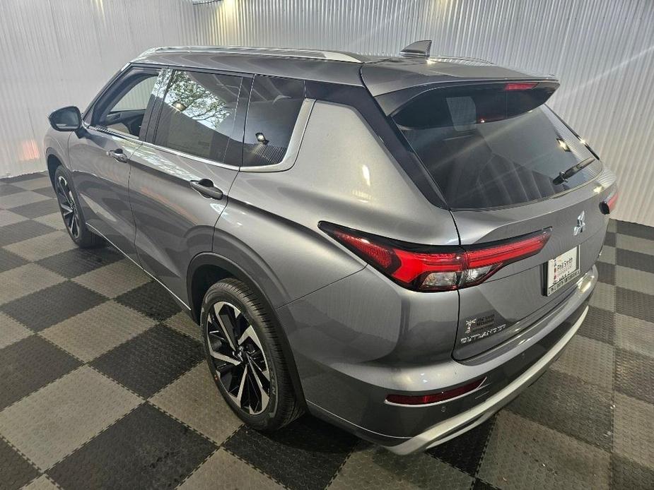 new 2024 Mitsubishi Outlander car, priced at $37,510