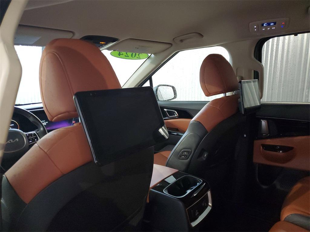 used 2024 Kia Carnival car, priced at $38,849