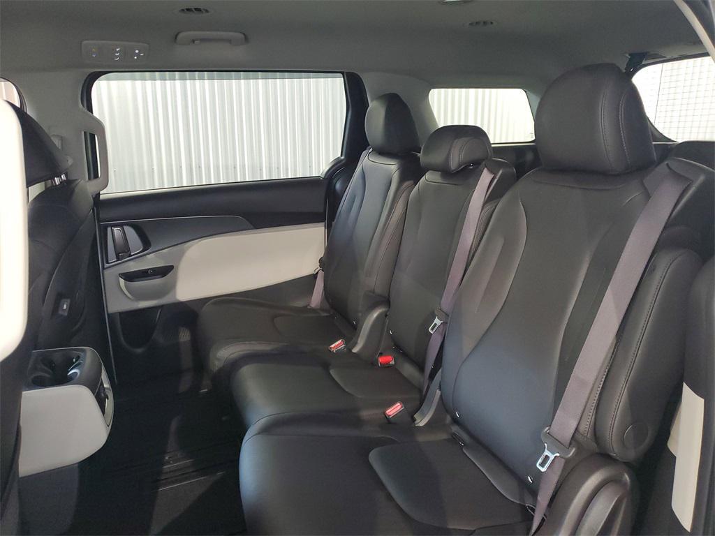 used 2023 Kia Carnival car, priced at $25,649