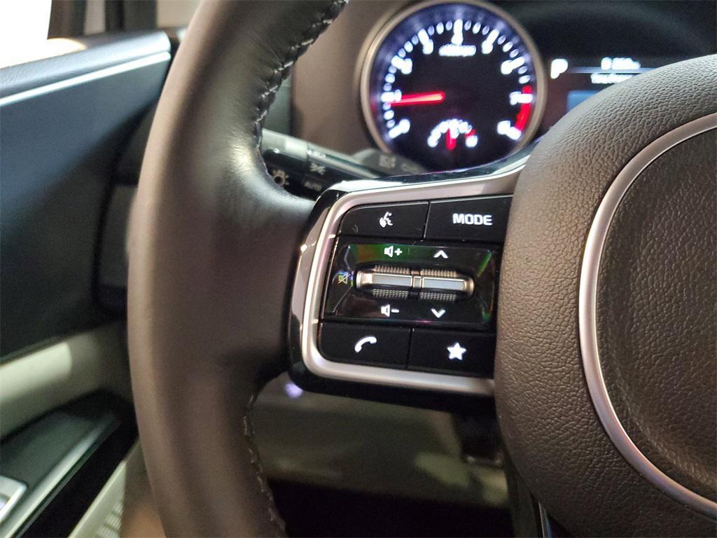 used 2023 Kia Carnival car, priced at $25,649