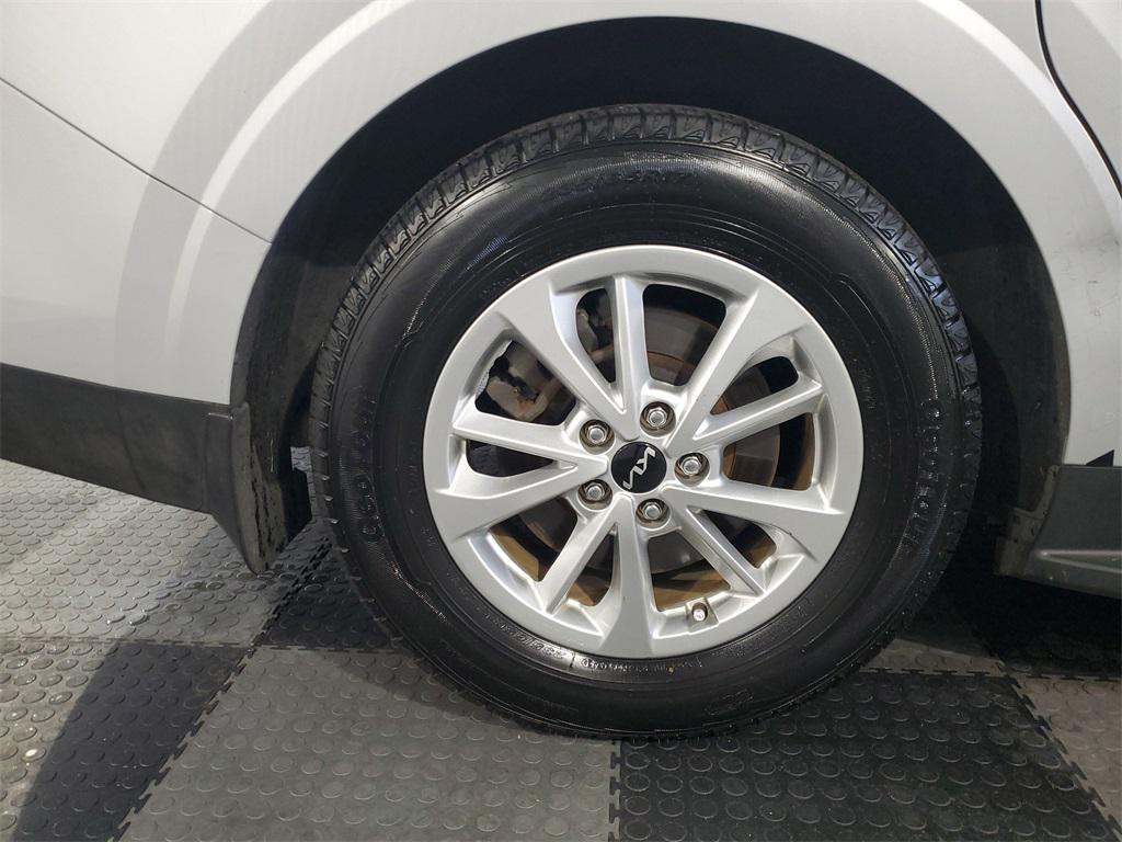 used 2023 Kia Carnival car, priced at $25,649